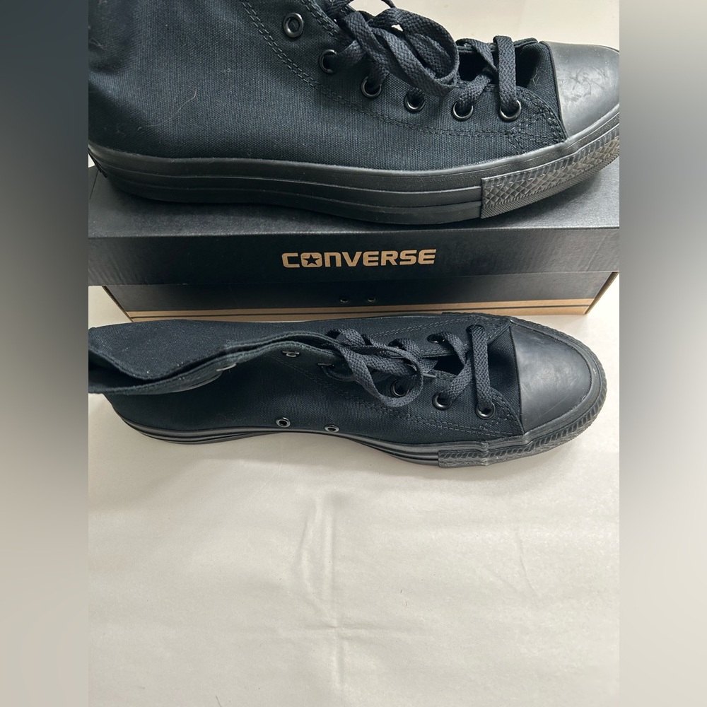 Converse Black Sneakers - Picture 3 of 11